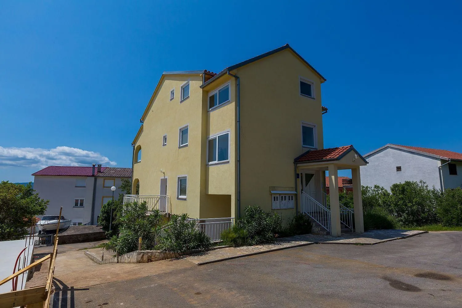 דראמליי Mediterranes Apartment Nur 350 Meter Zum Strand Mit Meerblick, Elektrogrill, Privatparkplatz 0*,  קרואטיה