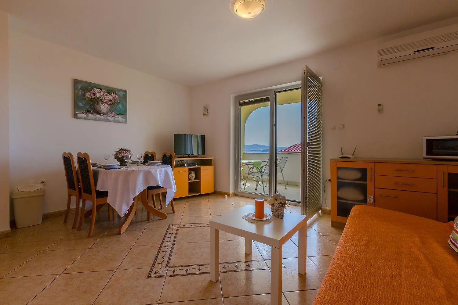 Mediterranes Apartment Nur 350 Meter Zum Strand Mit Meerblick, Elektrogrill, Privatparkplatz Dramalj