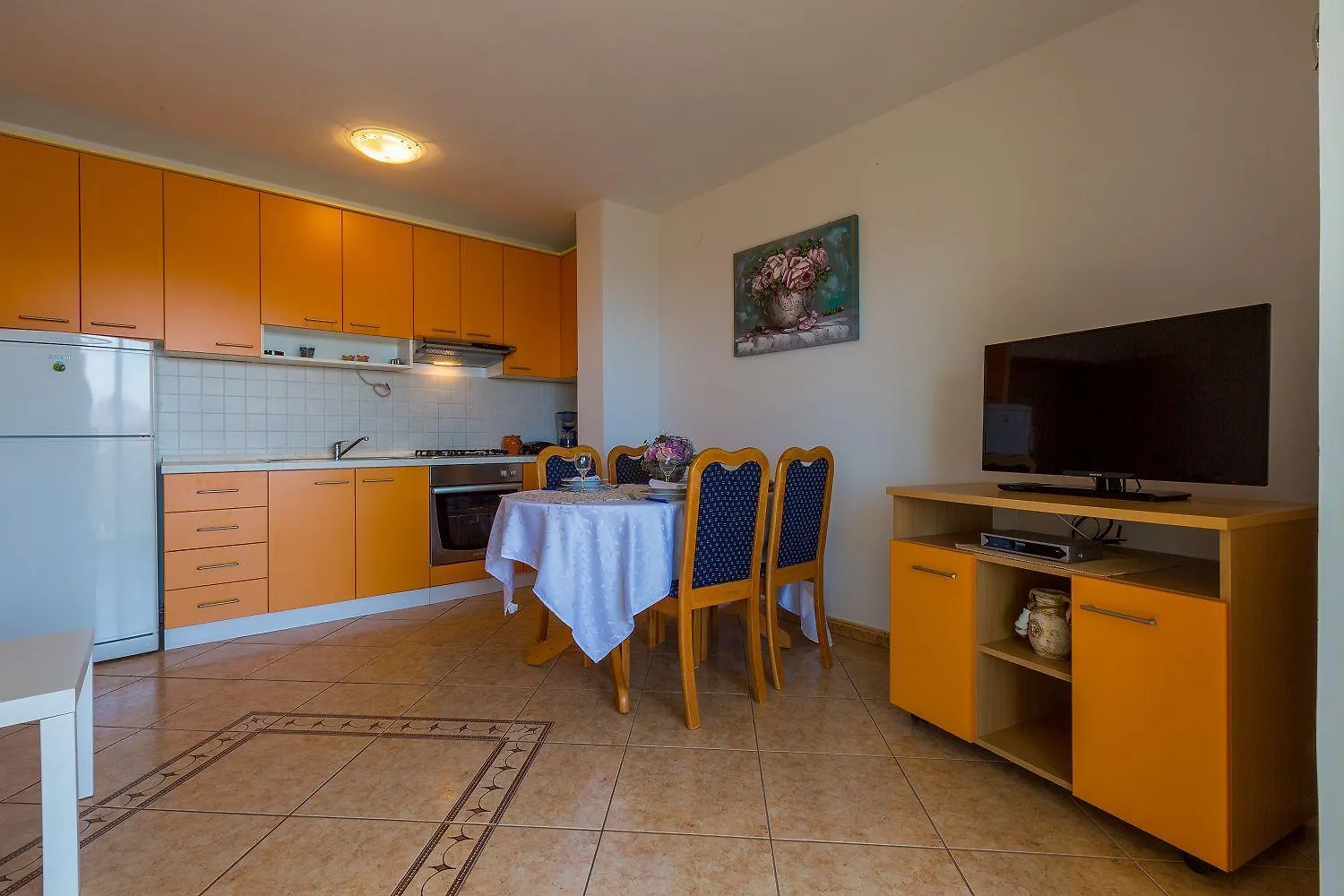 Mediterranes Apartment Nur 350 Meter Zum Strand Mit Meerblick, Elektrogrill, Privatparkplatz Dramalj