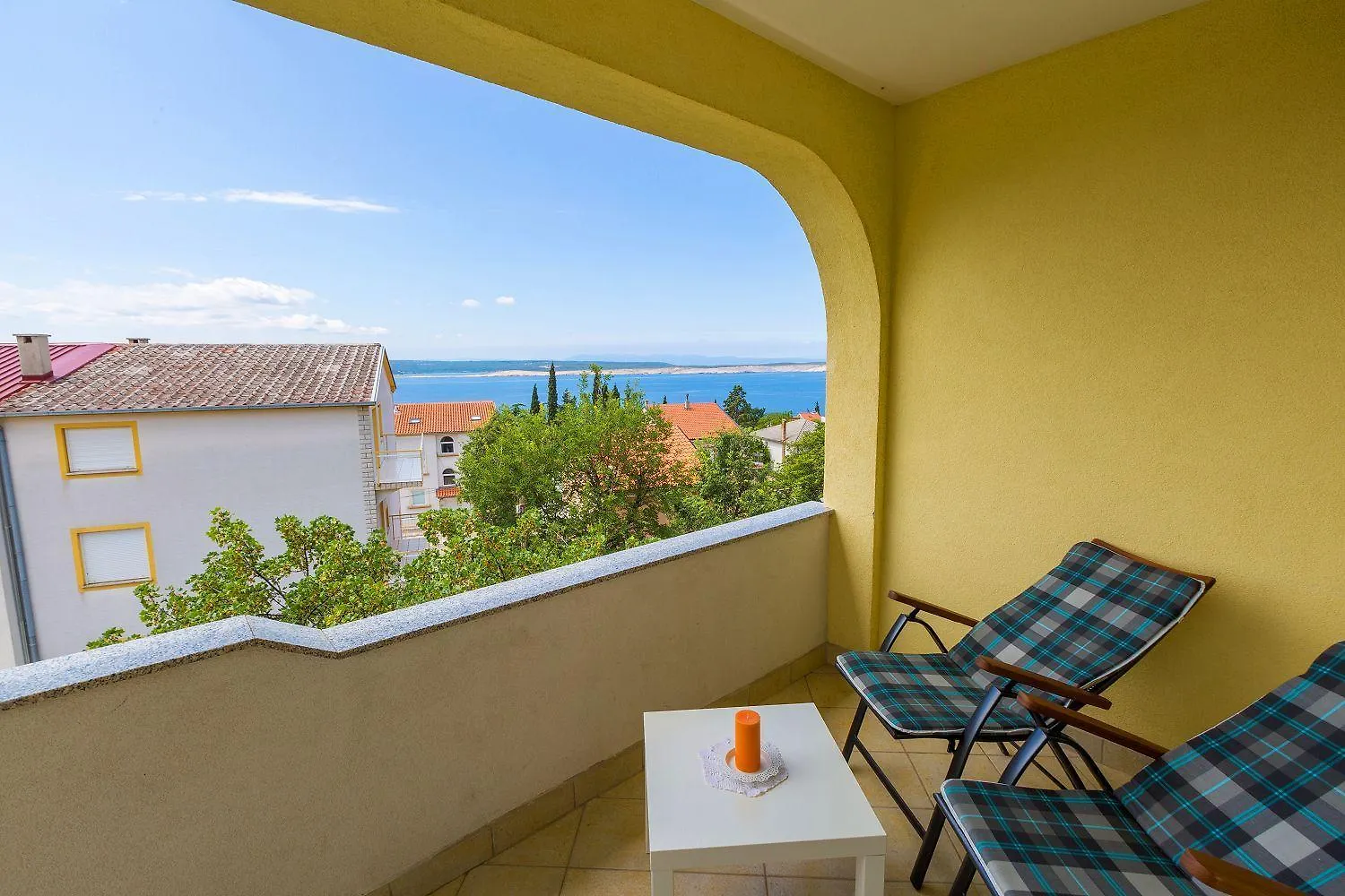Mediterranes Apartment Nur 350 Meter Zum Strand Mit Meerblick, Elektrogrill, Privatparkplatz Dramalj